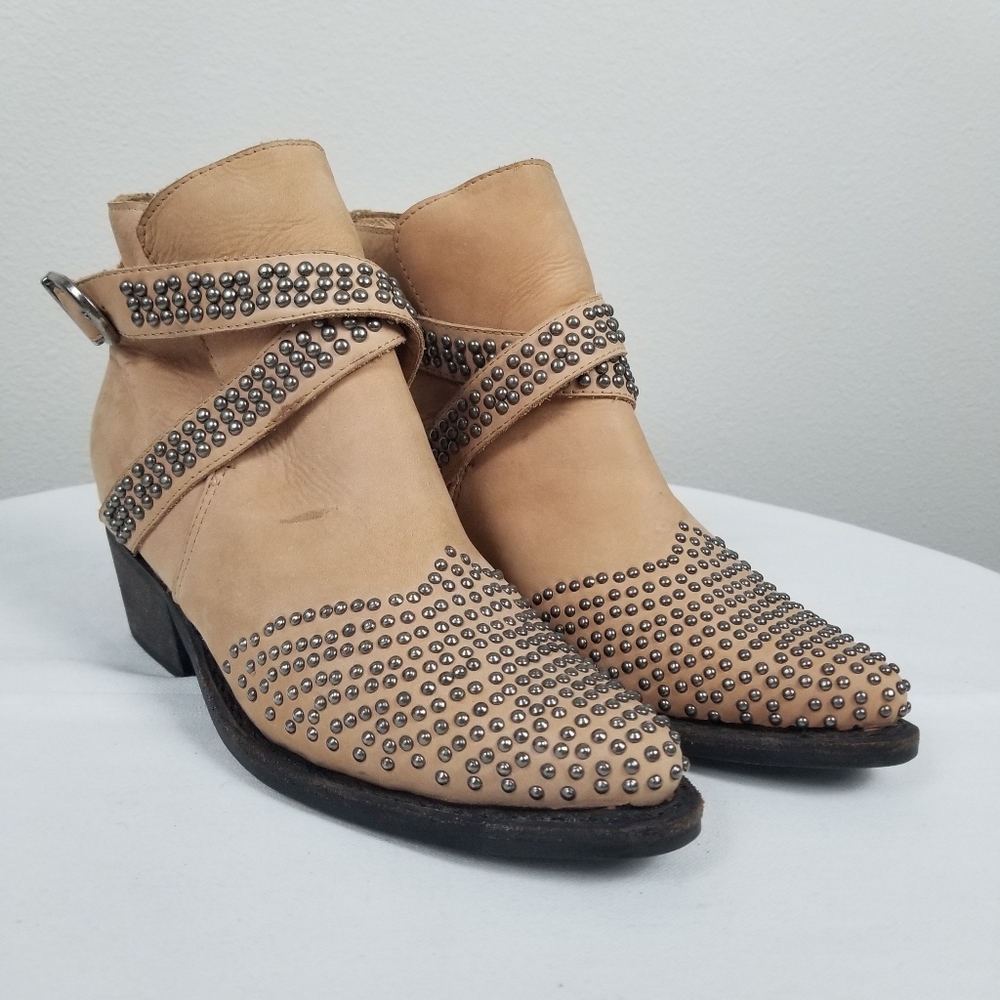 Jeffrey Campbell Free People Western Studded Dodge Tan Rockabilly Ankle Boots 9 - Picture 5 of 16